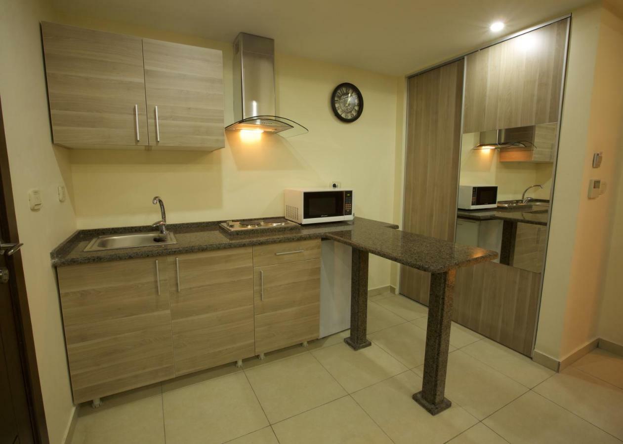 Lujain Hotel فندق النور واللجين Amman Luaran gambar